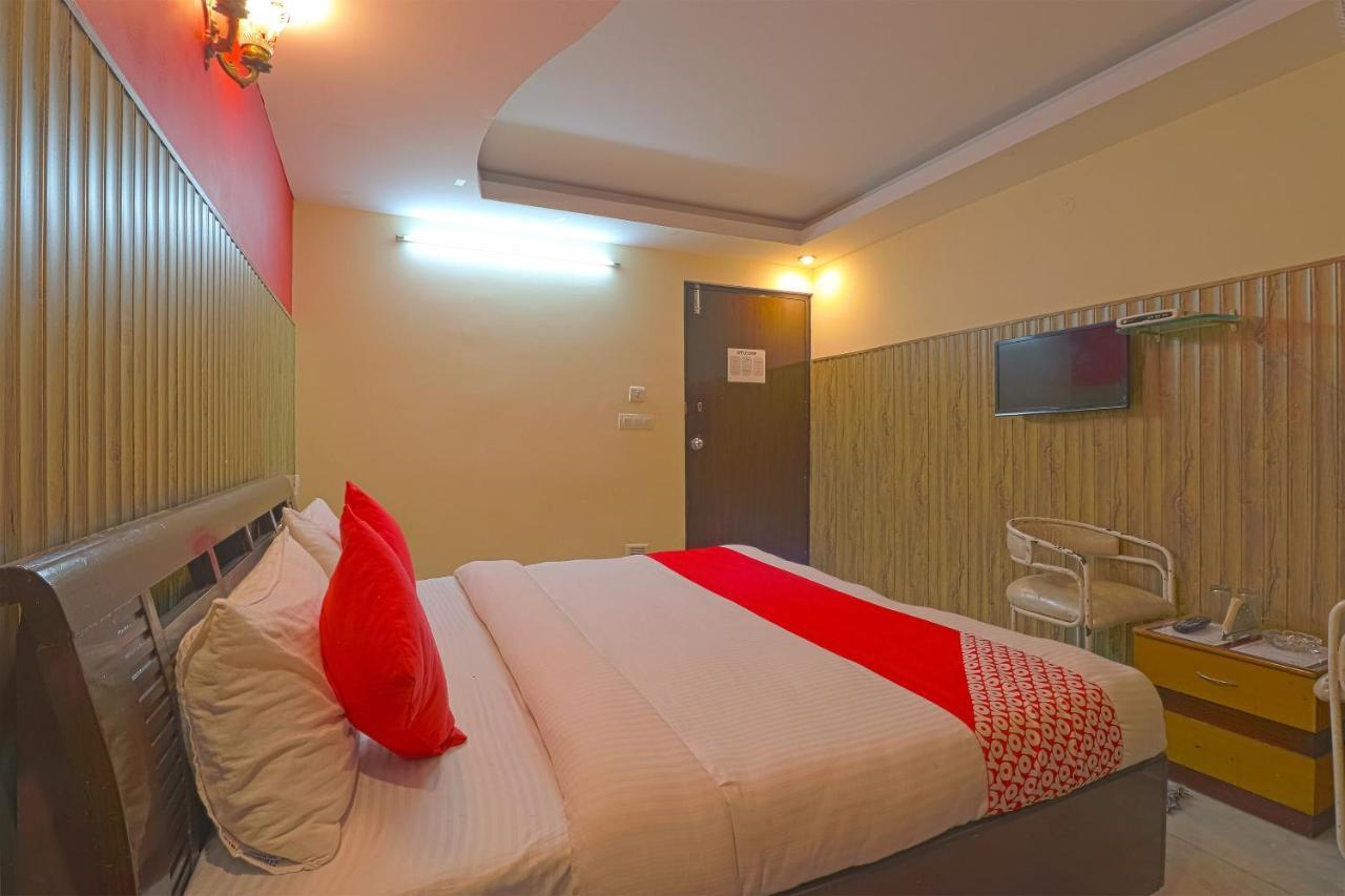 Oyo 834 Shree Balaji Hotel Faridábád Kültér fotó