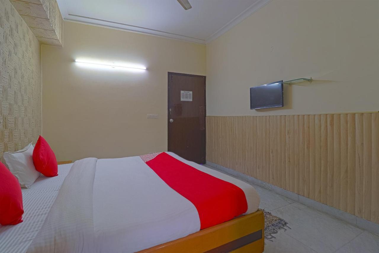 Oyo 834 Shree Balaji Hotel Faridábád Kültér fotó