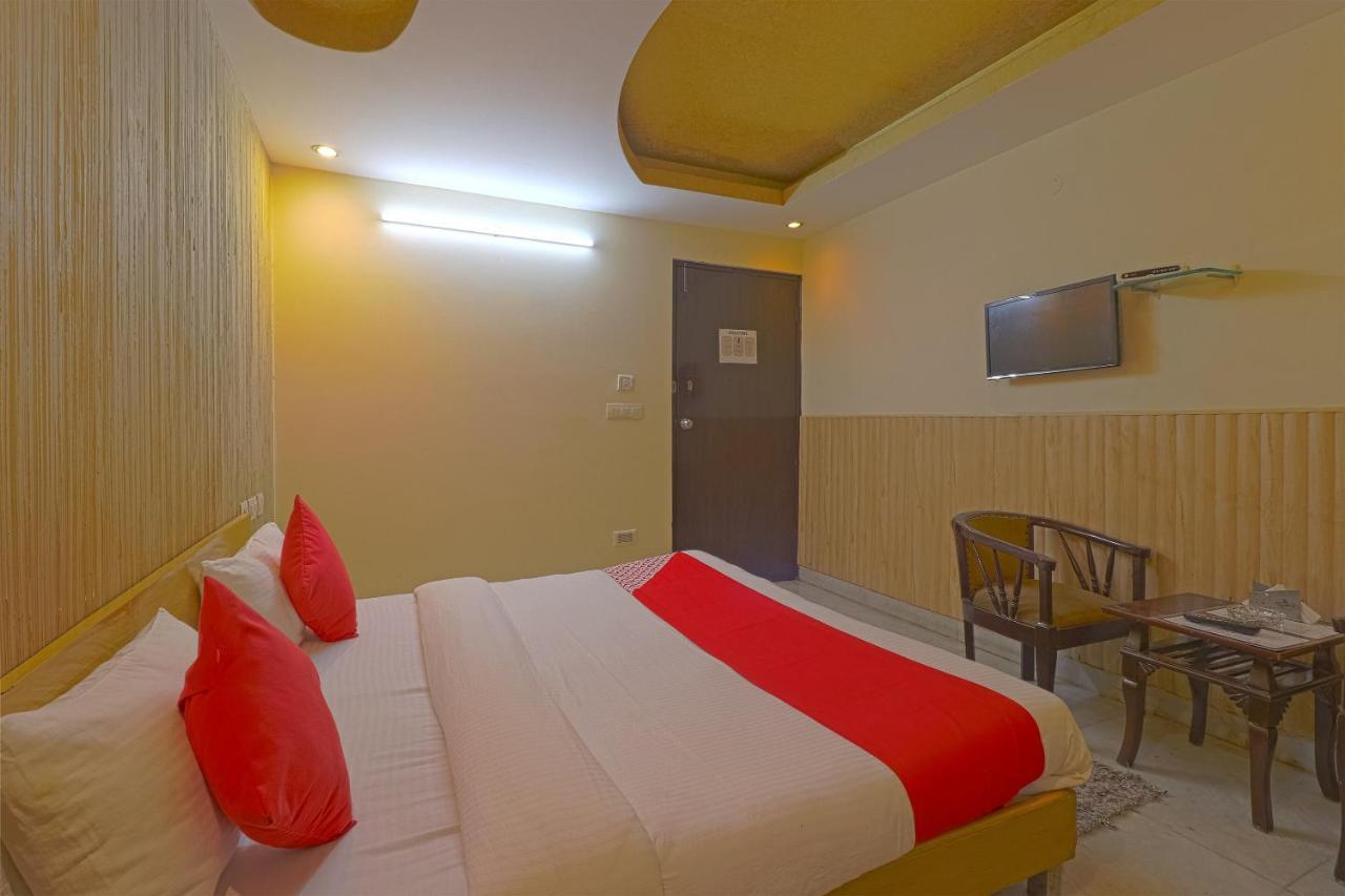 Oyo 834 Shree Balaji Hotel Faridábád Kültér fotó